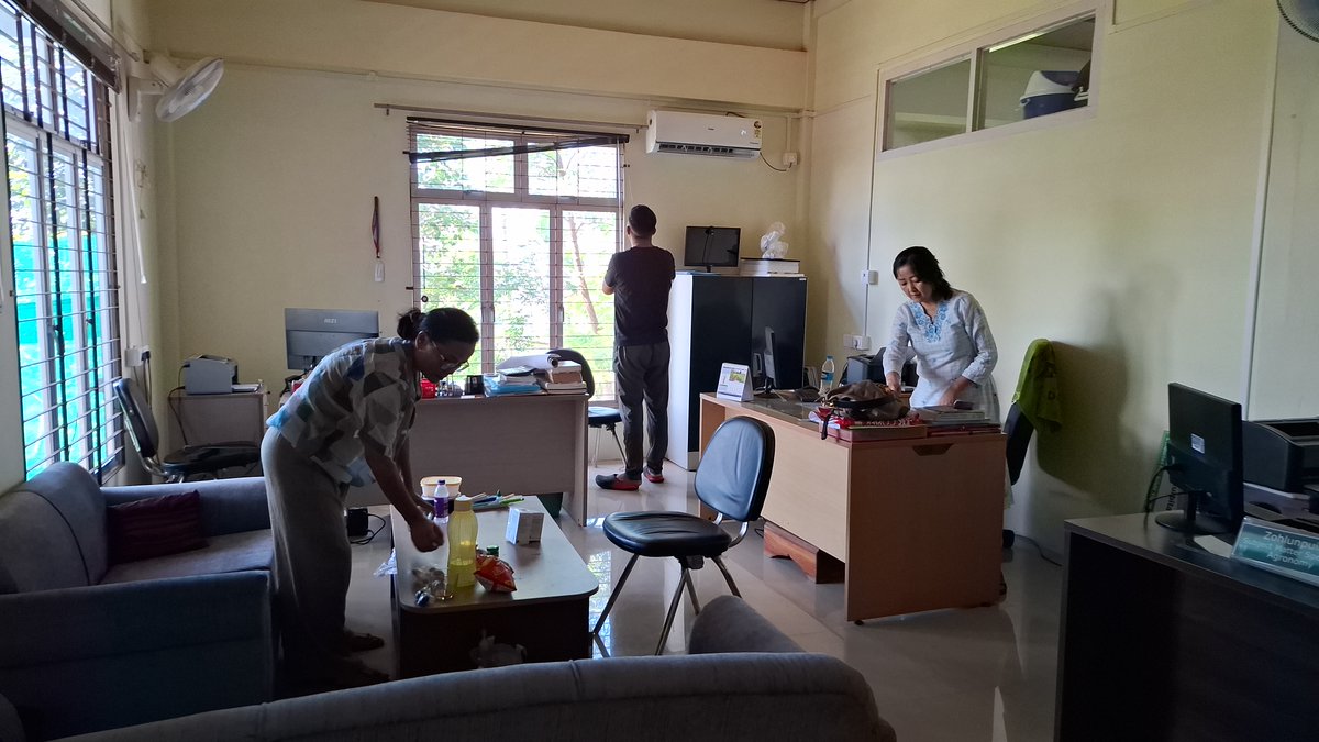 KMizoram's tweet photo. A clean office equals a happy, productive team! Day 6 of Swachhata Hi Seva at KVK Kolasib is complete.
#SwachhataHiSeva2026 #SHS2026 #SwachhBharat https://t.co/UHYLQhdfAy