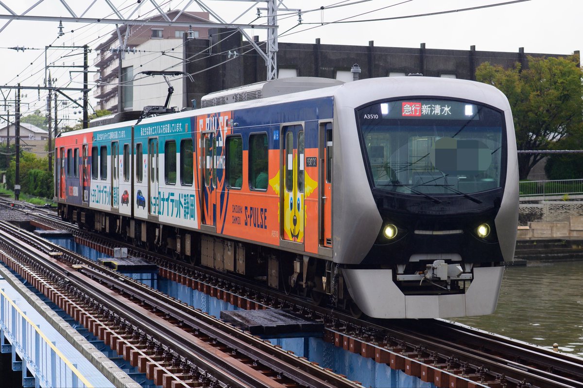 HT87340829's tweet photo. 最近撮ったあ3君無限に曇っている https://t.co/cYPHdQWKz4