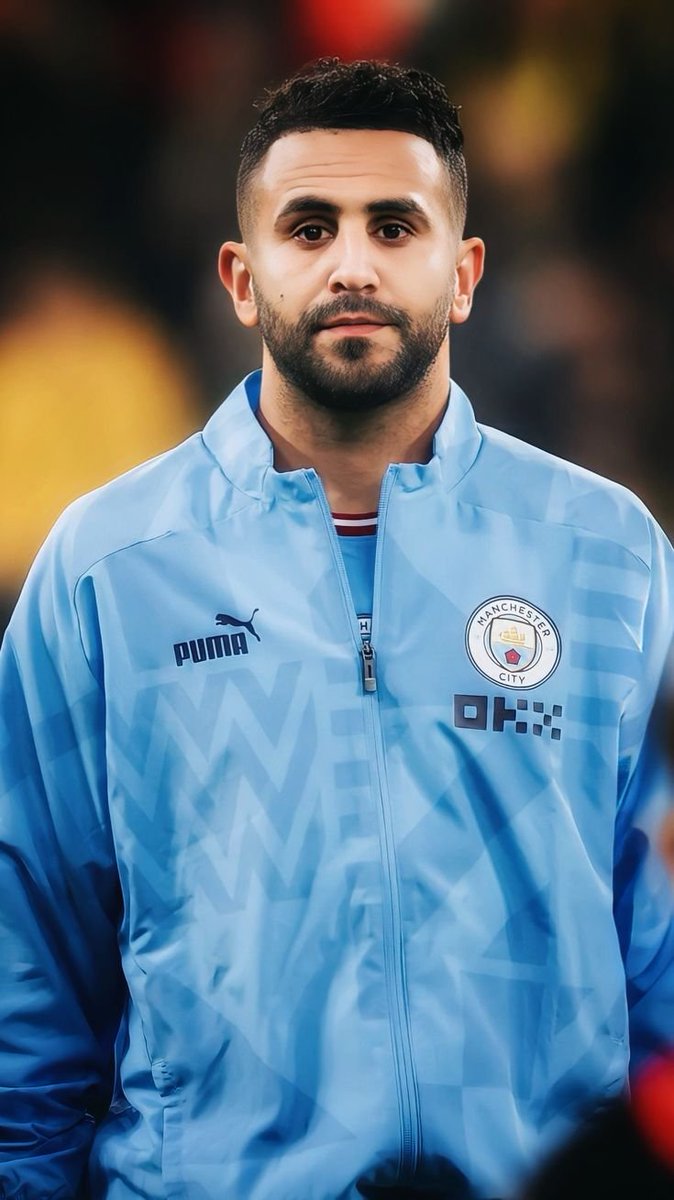 V_the_cityzen's tweet photo. The way chelsea fans worship Hazard is insane considering the fact he isn't even better than Riyad Mahrez.

Hazard                                     Mahrez
748 apps                                 762 apps
198 goals                                237 goals
154 assists                            151 assists                                                       
2x Premier league       5x Premier league
1 PFA POTS                             1 PFA POTS
0 int trophy                             1x AFCON