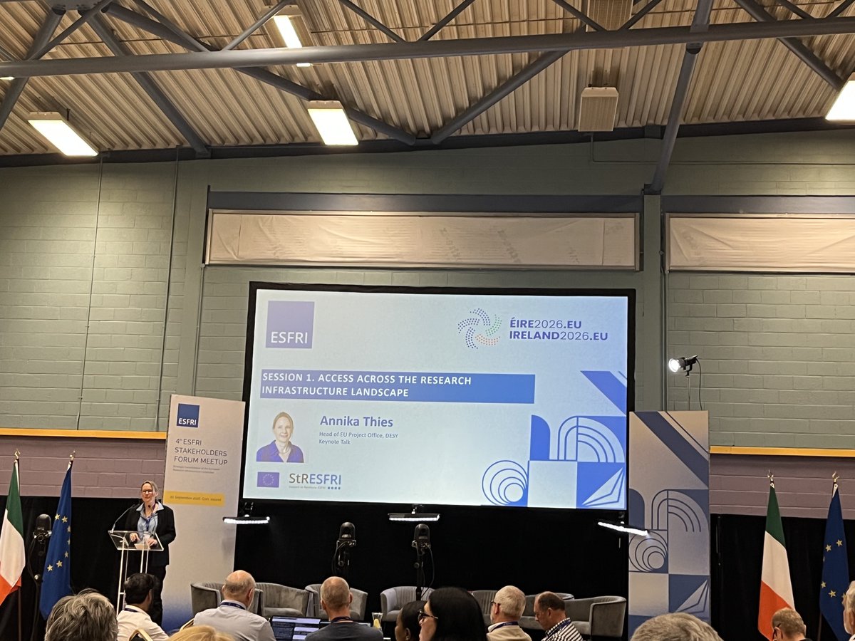 instructhub's tweet photo. In addition to our core activity offering access we are part of the @HorizonEU project Access2Access looking in how to best provide access to infrastructure to researchers.
@AnnikaThies from @desy is also a partner in this project and presenting now at the meeting https://t.co/3DA0zpjiHL