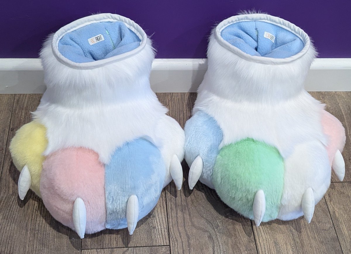 8Bit_Works's tweet photo. Pastel beans! These have to be one of my favourite pairs I've ever made :D such pretty colours. Can't wait to see the fullsuit all together when it's done~ https://t.co/4fpINjnjcq