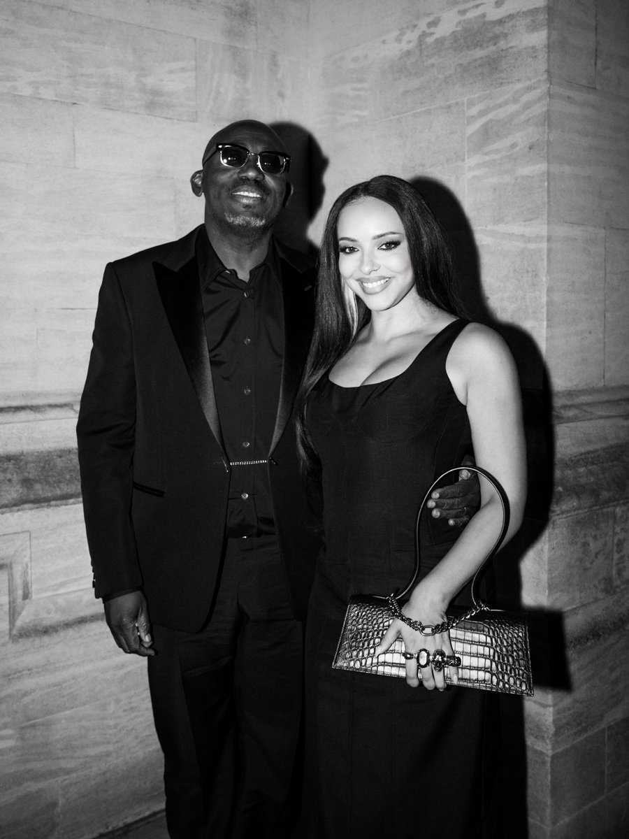 jadethirlwall's tweet photo. Beautiful evening and company with @Edward_Enninful  for the @McQueen  Seán McGirr show 🤍

Photography @jjmckz 
#McQueen https://t.co/BS2aL077eX