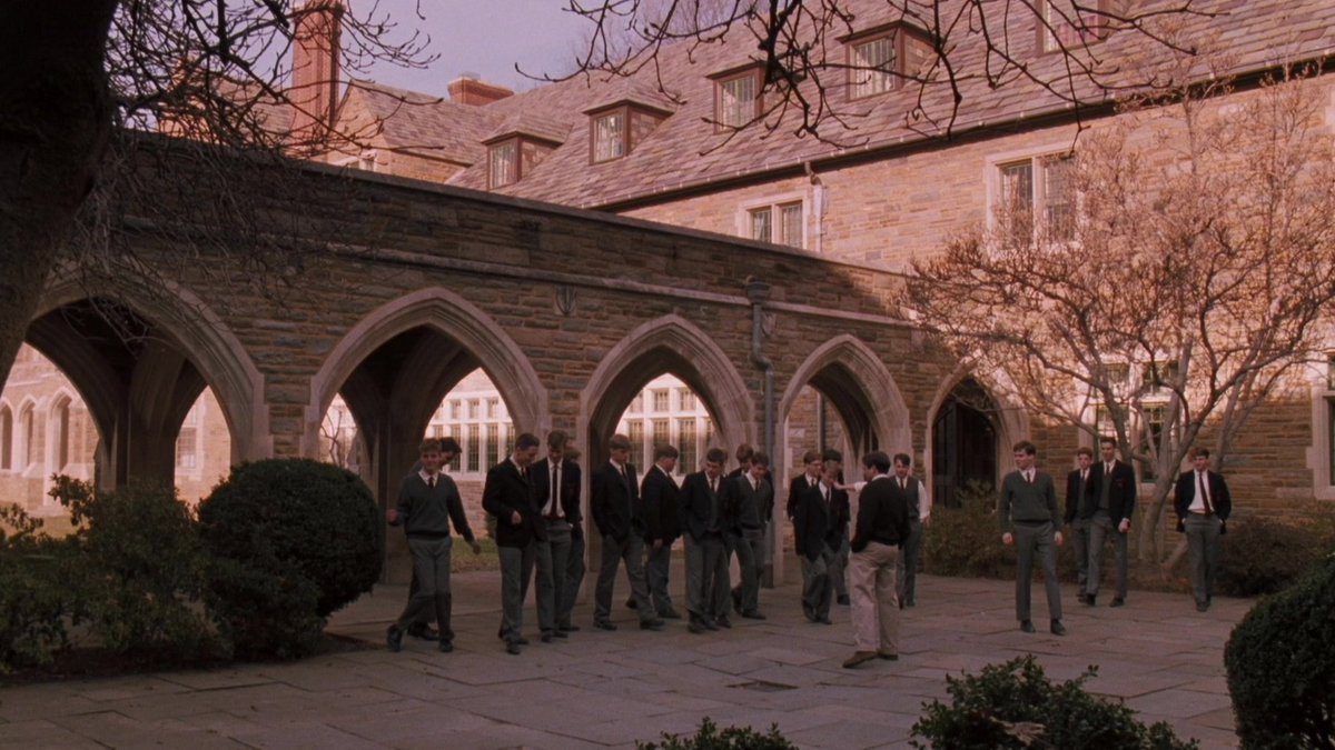 poetsbutdead's tweet photo. fall in dead poets society 🍂 https://t.co/LvYVxNj89s