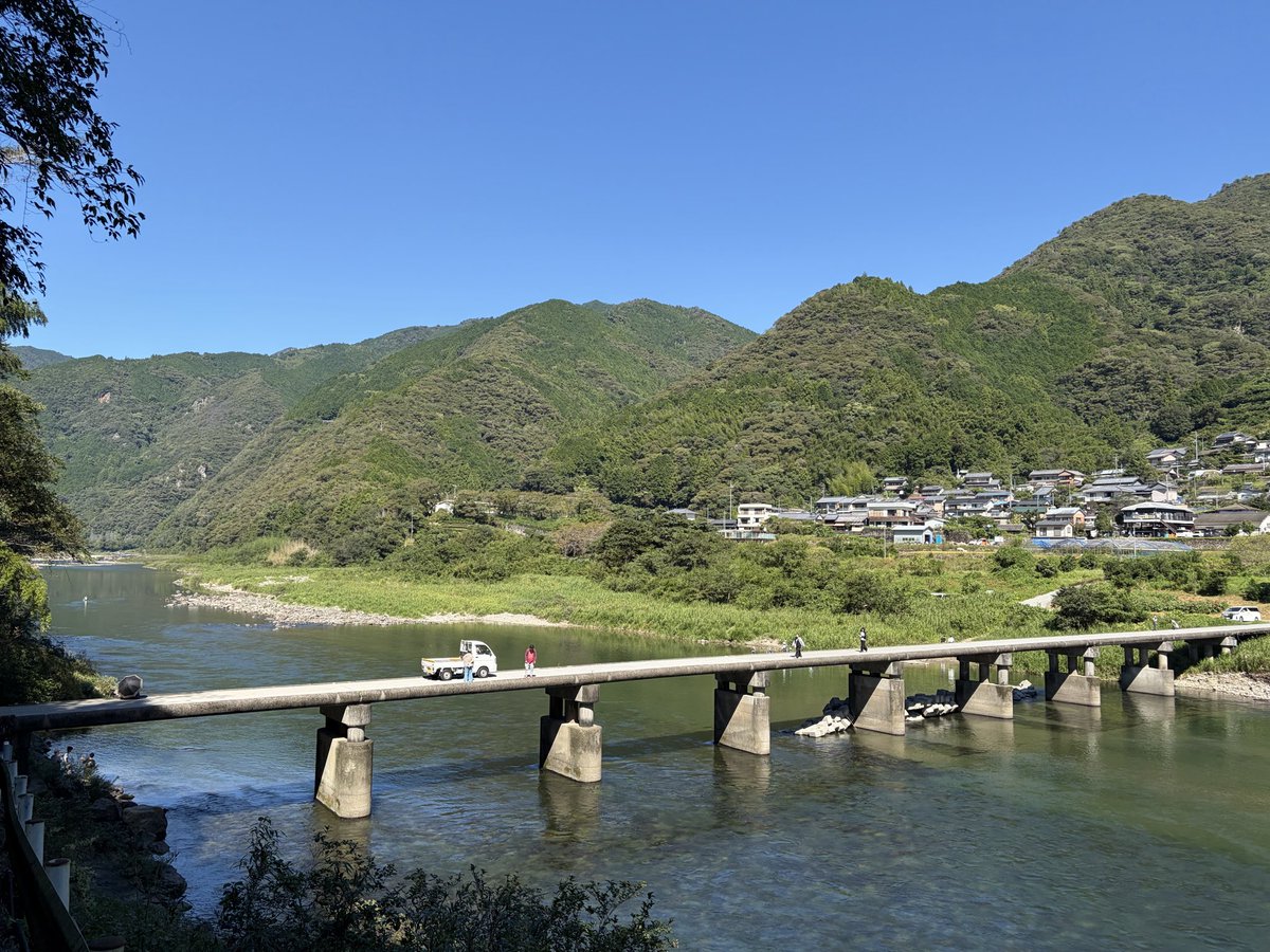 Ryouga2's tweet photo. 今日の高知県浅尾沈下橋 https://t.co/w1XKJfzNPZ