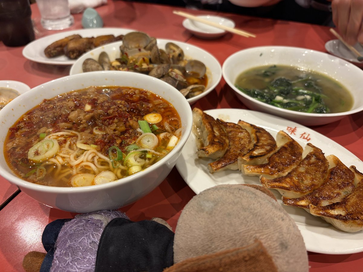 ushi_coco's tweet photo. 初味仙なぅ。台湾ラーメンとか青菜炒めとかにんにく炒飯とかなぅ。(@味仙 日進竹の山店 in 日進市, 愛知県) https://t.co/lIZXR6sSHr https://t.co/ckBinU4S3D