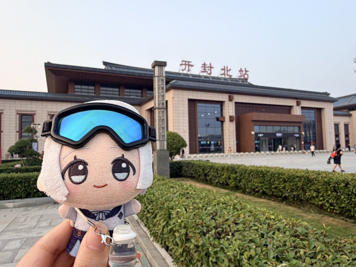 amaneca711's tweet photo. リーリヤ、東京だよ… https://t.co/l7zUS6YGpU
