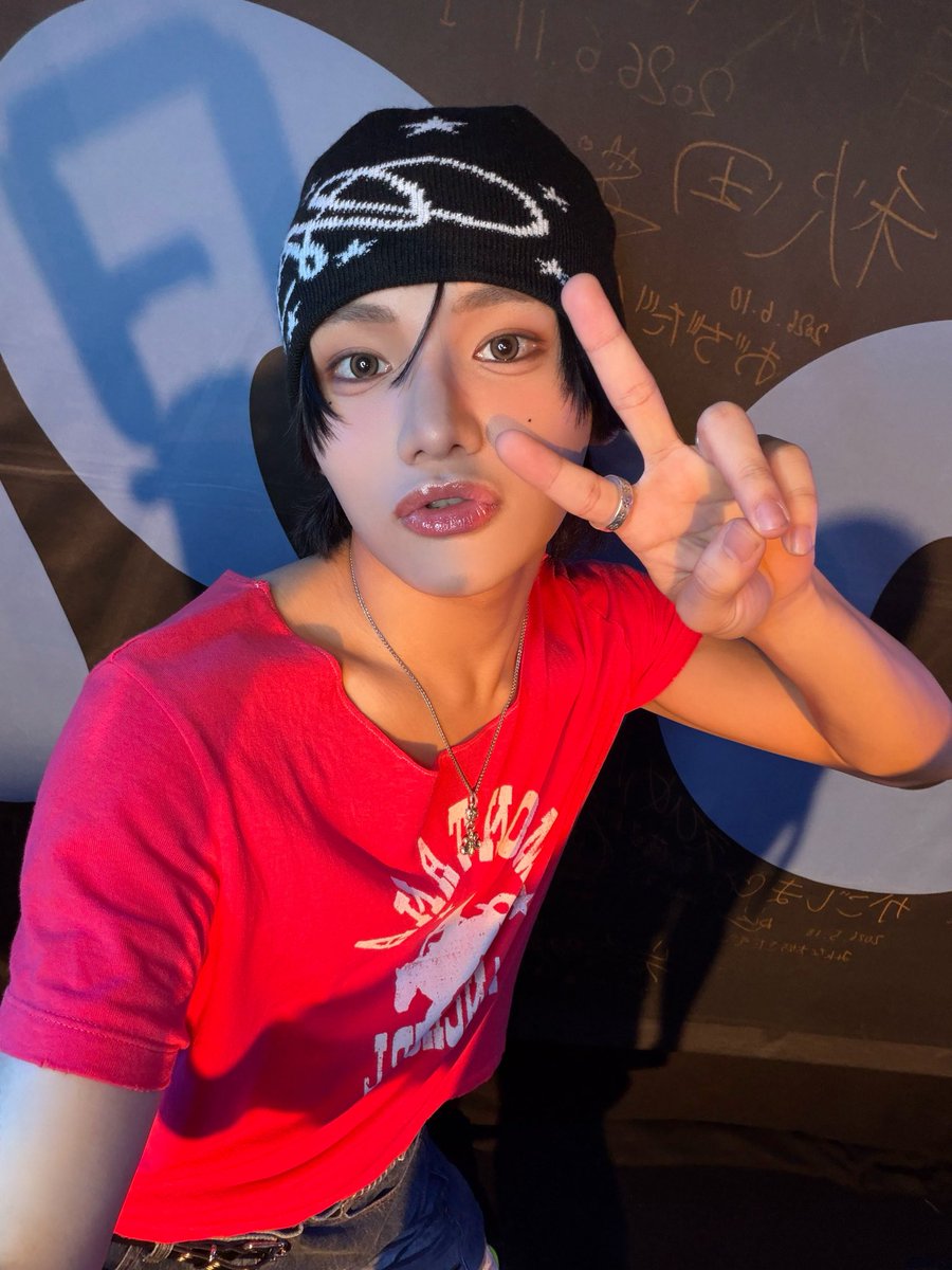 aoen_members's tweet photo. 鳥取公演ありがとうございました！
めっちゃ楽しかったです！声沢山出してくれて嬉しかったしもっと盛り上げたいと思ったので明日の公演も、もっともっと声出して一緒に遊びましょう！

#aoen_青のはじまり
#aoen #アオエン #雅久 #GAKU https://t.co/xZe9kEZTWw
