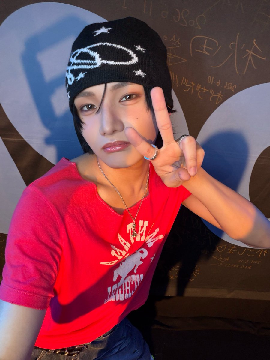 aoen_members's tweet photo. 鳥取公演ありがとうございました！
めっちゃ楽しかったです！声沢山出してくれて嬉しかったしもっと盛り上げたいと思ったので明日の公演も、もっともっと声出して一緒に遊びましょう！

#aoen_青のはじまり
#aoen #アオエン #雅久 #GAKU https://t.co/xZe9kEZTWw