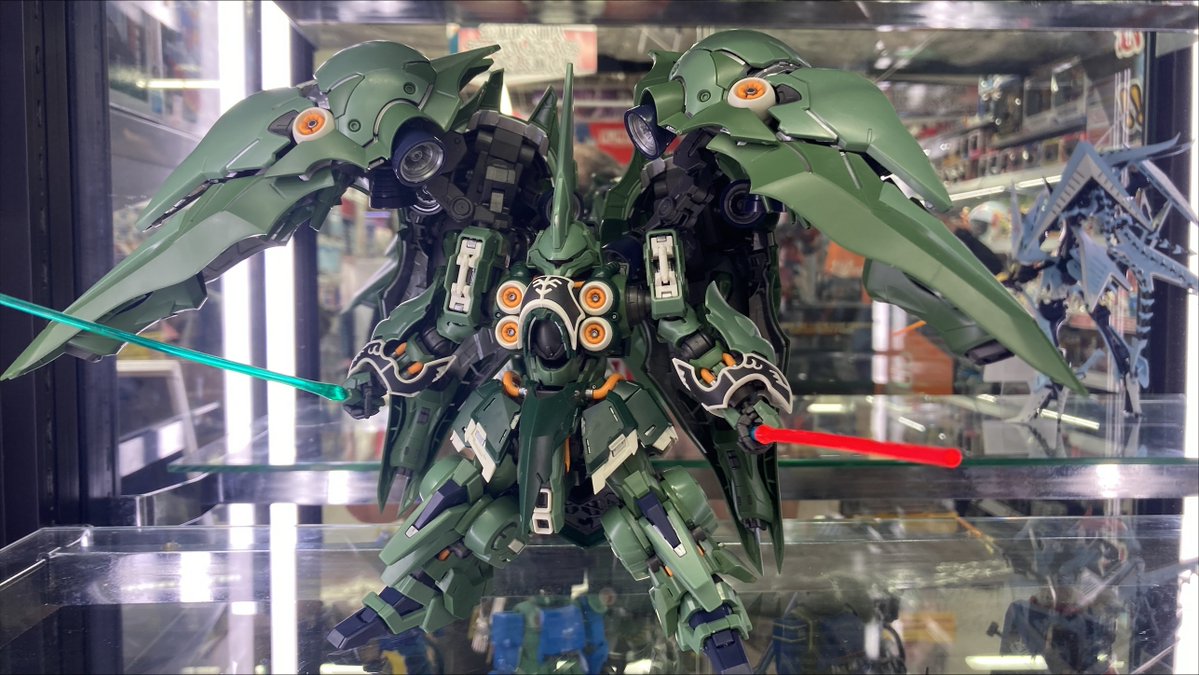 bic_shinjyuku's tweet photo. #バンダイスピリッツ より
9月26日（土）発売のガンプラ「#MGSD クシャトリヤ」を先行展示しております。

HGを超えるハイディテール。
バインダー内部もこの密度で再現されています。
是非当店でご覧下さい。
#機動戦士ガンダムUC https://t.co/AS48e7EcDR