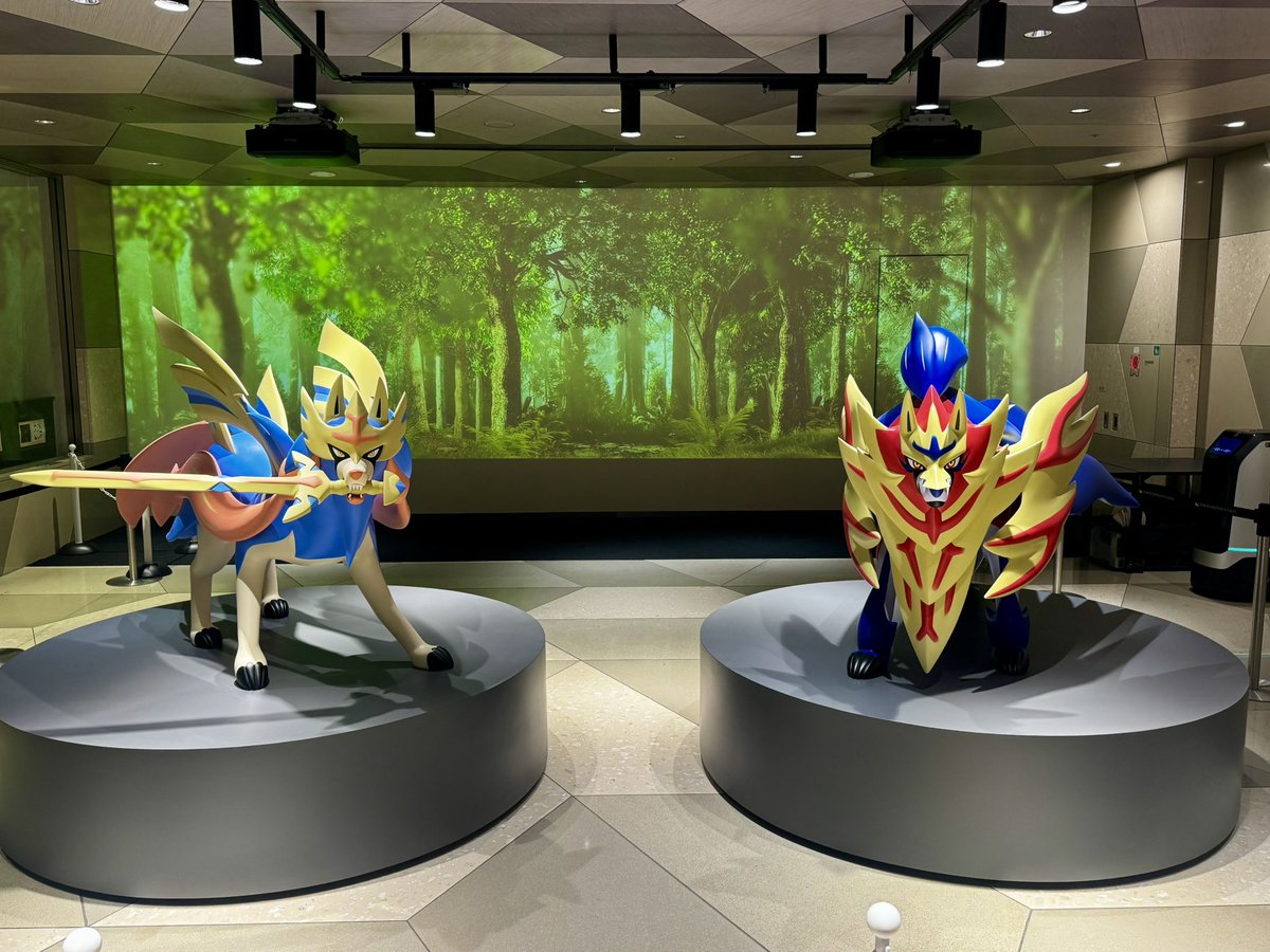 elza_children's tweet photo. 今日は伝説のポケモンに会ってきた https://t.co/RUy4zIUvAG