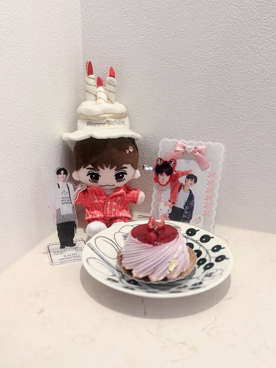 chinu1104_tj's tweet photo. 宮近おめでとう➰💖 https://t.co/JqQEH9dWs2