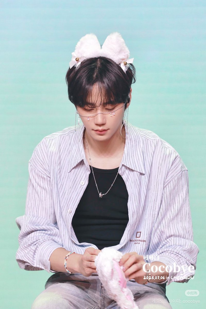 frommoons's tweet photo. 샤갈 존나 이쁨 https://t.co/pifzy65l7D