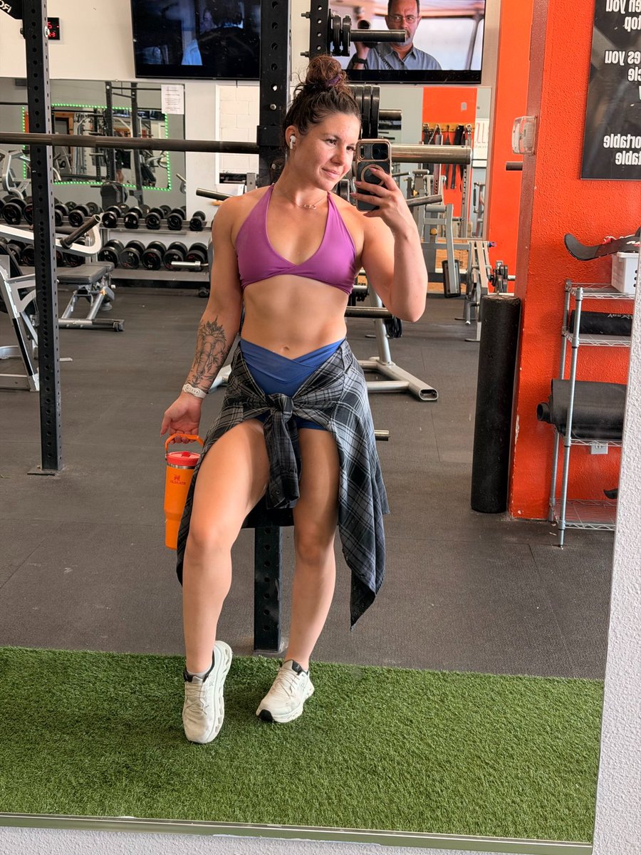 Stablewithorse's tweet photo. i’m proof you can take a week off the gym and eat fajitas every day and it won’t ruin all your progress https://t.co/cnq31xcTUf