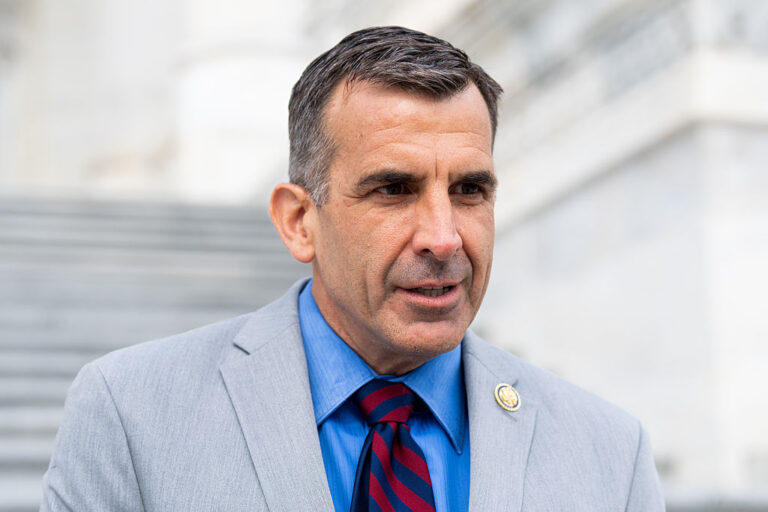 PunchbowlNews's tweet photo. Reps. Sam Liccardo and Kevin Kiley are laying out a framework for how the U.S. government and artificial intelligence experts can begin engaging with their counterparts in China on the technology. https://t.co/D4aoO9Eb3E https://t.co/Vr1h1c05zi