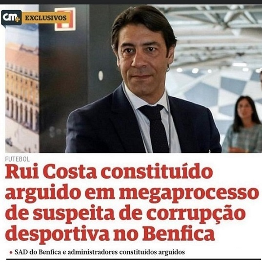 JoPi75640ey's tweet photo. @SoComento_PqSim Não vale a pena..

Foi o  @FranciscoMarkes  QUE criou os padres e as missas, a fruta a 200 euros. 
Nabo !!

Pensa pela tua cabeça.
O SLB está ACUSADO em Tribunal em processo crime. Não são tretas da Net. É mesmo na vida real. O Vieira anda mesmo de pulseira no tornozelo. https://t.co/1rAWFbVD20