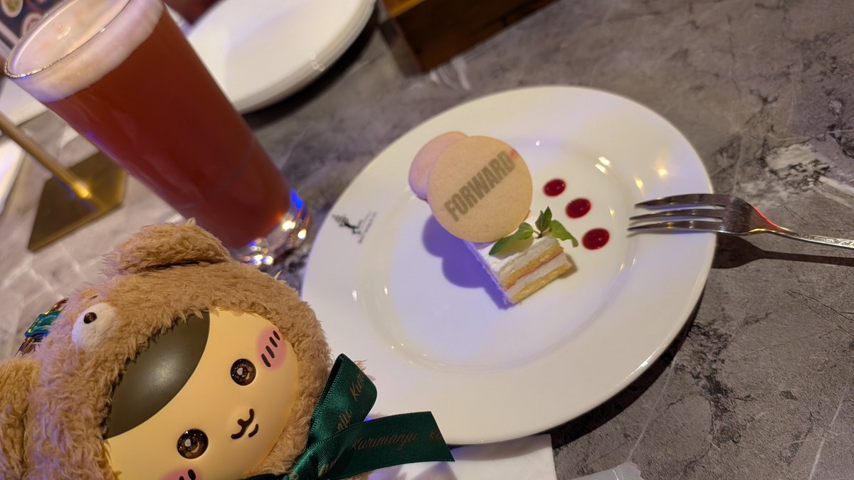 cotttta's tweet photo. ステーキめちゃおいしい😭😭たのしい
声優のイベント全部これにしてほしい https://t.co/WdZZYMI7Uq