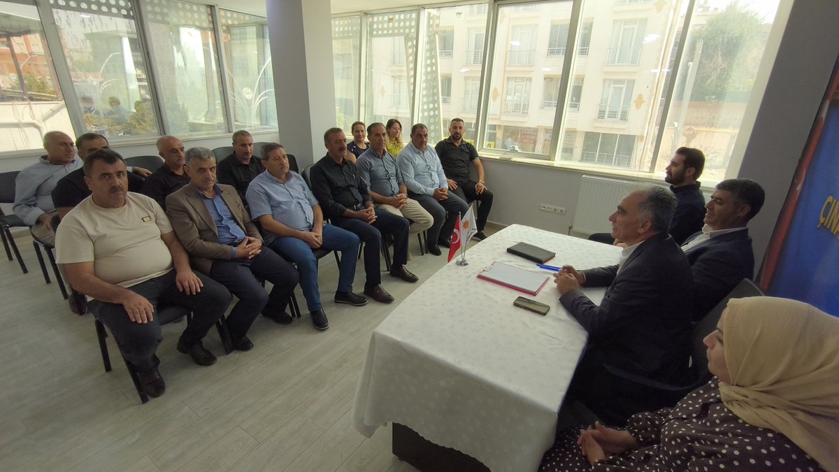 Mehmet_Arzu21's tweet photo. Haftalık olağan yönetim kurulu toplantımızı, yönetim kurulu üyelerimizin katılımıyla gerçekleştirdik.

Toplantımızda teşkilat çalışmalarımızı değerlendirerek önümüzdeki süreçte gerçekleştireceğimiz çalışmalar ve projeler üzerine istişarelerde bulunduk.

Birlik ve beraberlik içerisinde çalışmalarımıza kararlılıkla devam ediyoruz. 🇹🇷
@abuyukgumus @hakanaksu058 @AvukatErsanAksu @HamitSumer21