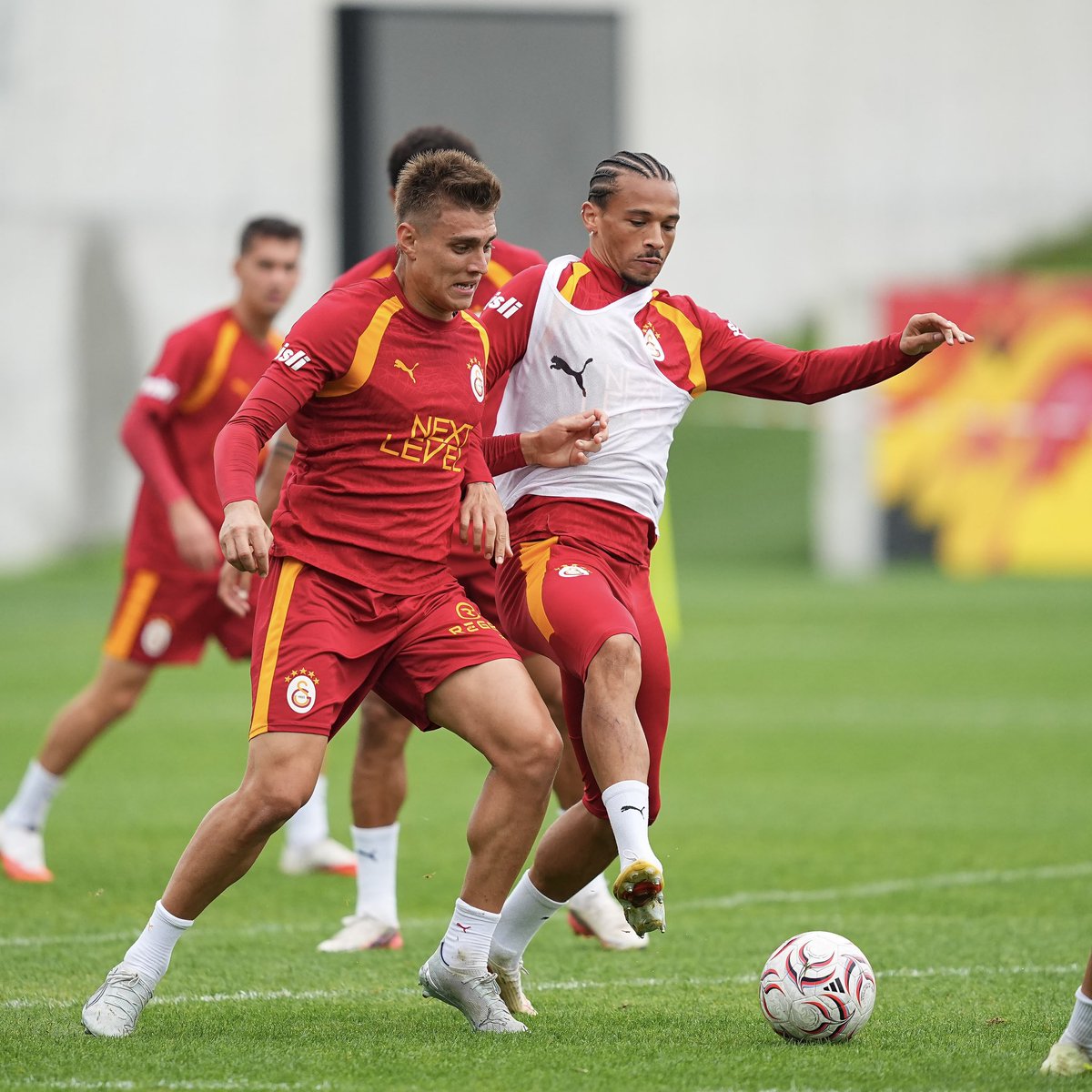 GalatasaraySK's tweet photo. 📸 Kasımpaşa maçı hazırlıklarımız devam ediyor. #GSvKAS https://t.co/rA3cN8pol5