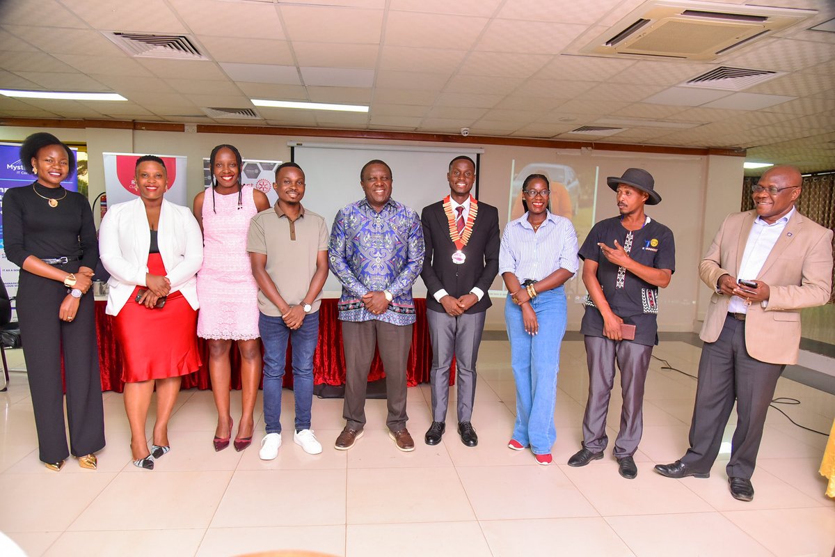 rotaractkololo's tweet photo. We appreciate you CP @Jdmugerwa , of @Kigo7LakesGolf , for gracing our 36th Charter Celebrations as Guest of Honor.
Your words of wisdom shared from deep experience were encouraging, guiding, and truly inspiring. You were the perfect person for the occasion and you left a lasting mark on all of us. We also appreciate your generous contribution towards our signature  project-Elimu Yetu at Naguru Katali Primary School. Thank you for believing in us and supporting our cause.
Your presence made our celebration truly meaningful and memorable. We are grateful!

#RotaractLegacy #warriorsinaction #KololoFridays #Charternightcelebrations