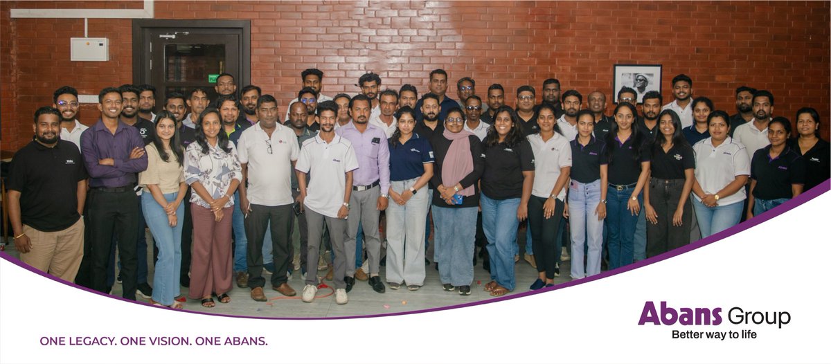 AbansLK's tweet photo. π Stronger together. Our Team Building Program brought colleagues from across departments together for a day of trust, collaboration, and teamwork. We work, we support, we grow β as one team. π€
#TeamBuilding #AbansGroup #OneAbans #ABetterWayToLife https://t.co/Vj81cTZ1Vh