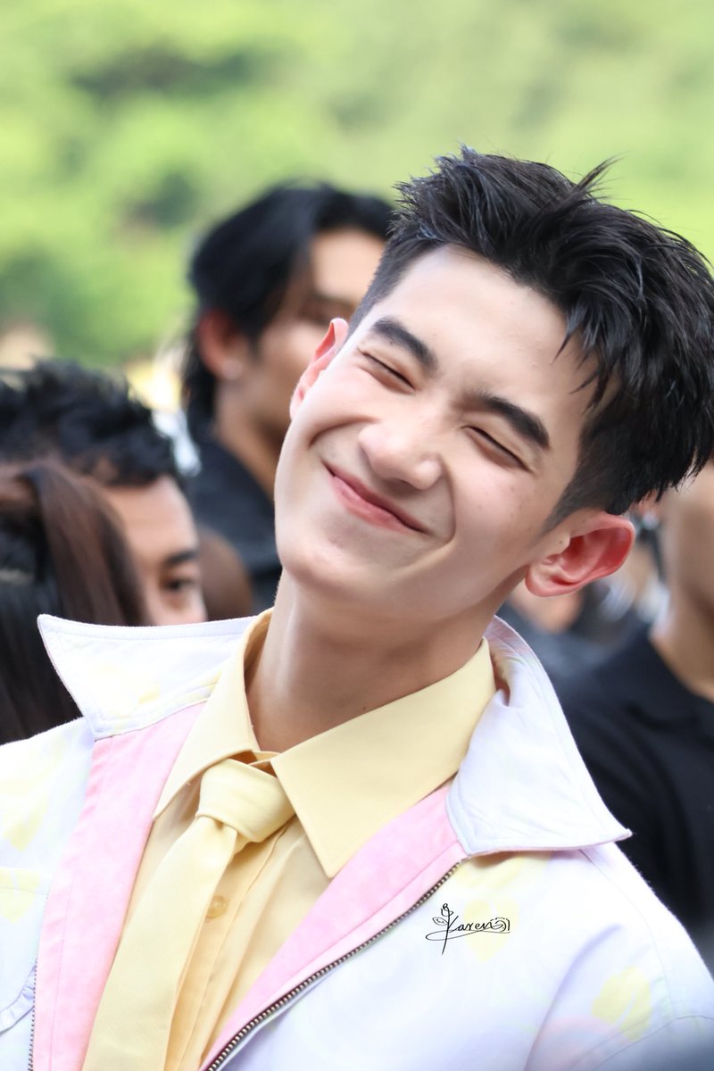almondphun's tweet photo. the cutest smile 🤏🏻🥹

MONDPRO ELLE PRESSCON 2026
#ELLEFashionWeek2026 https://t.co/aNnqccqNMV
