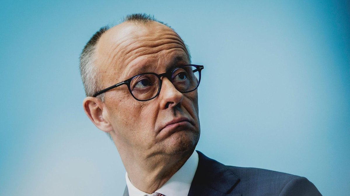 BeetlesAreDocto's tweet photo. Eigentlich ist Merz die beste Wahlwerbung für die AfD. Wenn er im Amt bleibt haben wir bald die absolute Mehrheit ���💙 https://t.co/cXCCsxAWlE