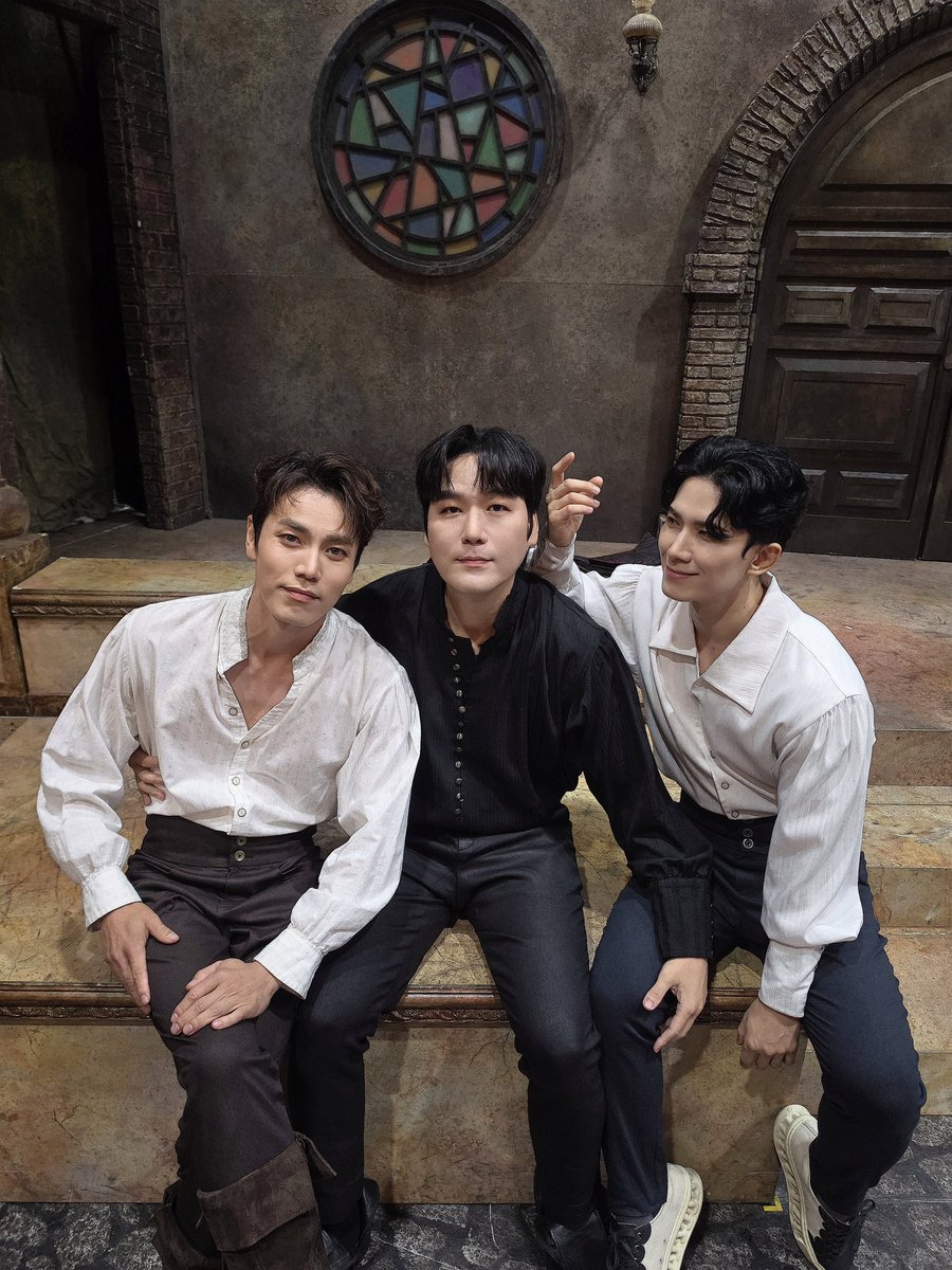 heavenmania_'s tweet photo. [스타크로스드] 오늘의 베로나✉️

✔️티볼트 #정동화
✔️머큐쇼 #김찬호
✔️플레이어 #정상윤

𝑺𝑻𝑨𝑹𝑪𝑹𝑶𝑺𝑺𝑬𝑫

-
2026.9.22.~2026.12.13.
예스24아트원 2관
#연극 #스타크로스드 #starcrossed https://t.co/0ZKjDCWGFn