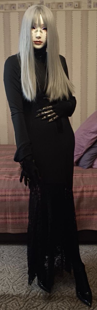 KrINS13's tweet photo. A priestess of the dark order at your service🫡. Part 2, as usual, is in the comments.
#mask #着ぐるみ #cosplay #kigurumi #コスプレ #KigCosplay #kig #priestess https://t.co/zZoDTZXSLS