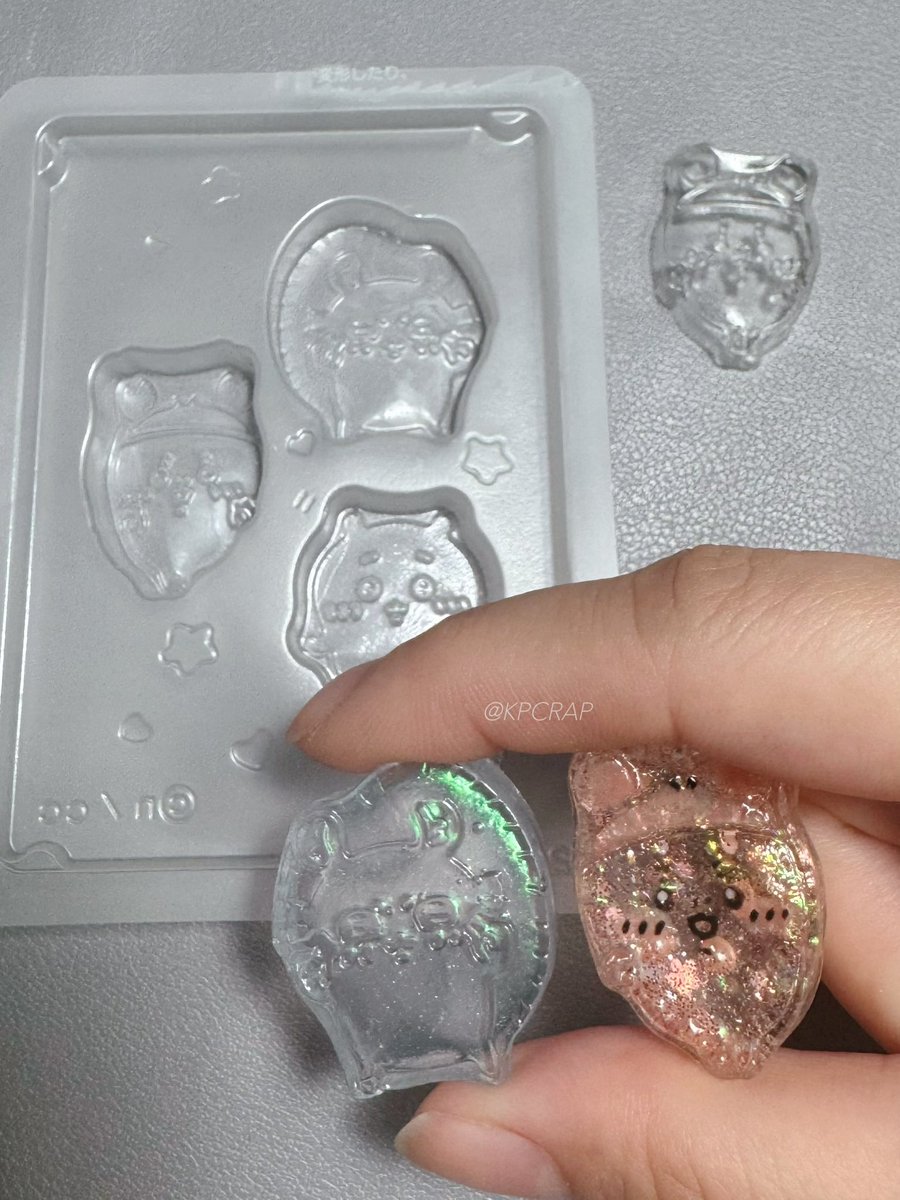 kpcrap's tweet photo. #UVレジン 
#ちいかわ https://t.co/zcKb0JjqkC