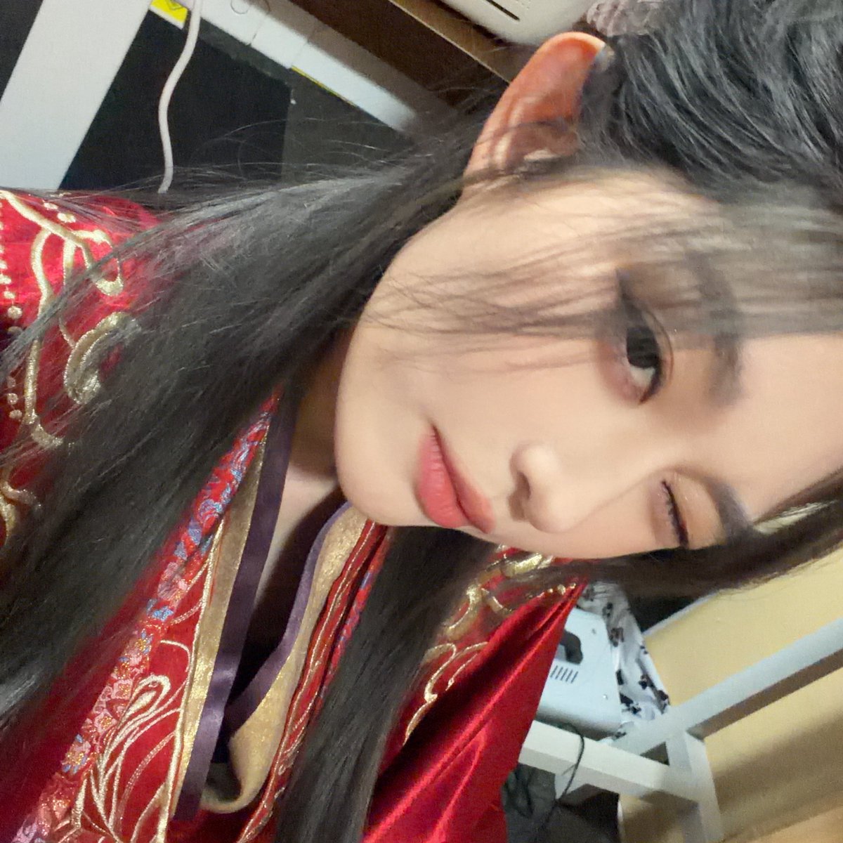 cherryxiaoyiii_'s tweet photo. Young master Wang really belongs in a historical drama at this point🫸🏻🤛🏻 https://t.co/wvCF1mC7j1