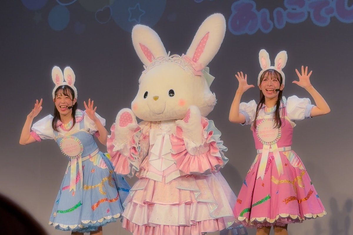 su_P_kichi's tweet photo. 発狂と熱狂とキューアグのオンパレード。なぜﾒﾙﾁｬﾝの声ってこんなにかわいいんだろう。さらに目の前天使だらけで天国かと思ったわ https://t.co/vAhlHBLMHt