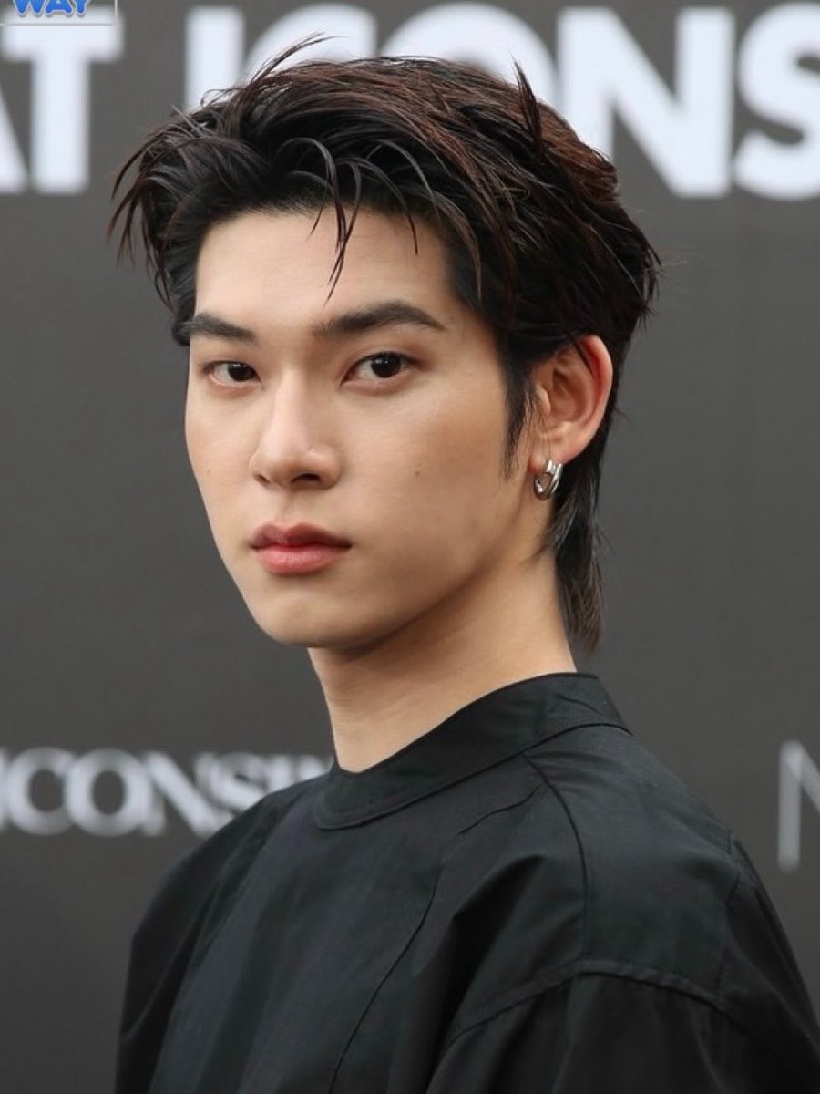 itz2tee__'s tweet photo. เธอก็อย่าฟ่าวตัดสินว่าเราไม่หล่อสิ๊ ให้โอกาสเราอาบน้ำแต่งตัวดูก่อน https://t.co/SIHCCRkzj2