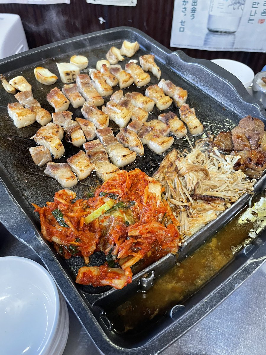 Konoha9v's tweet photo. 誕生日記念飯 https://t.co/sPtzOl3nUJ