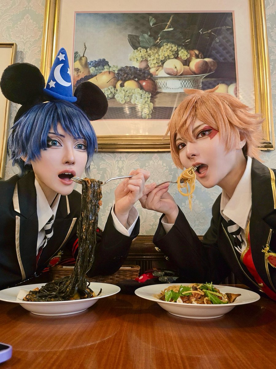 1202mls's tweet photo. ❤️マブ♠️

♠️パスタ巻かなそうだし啜ってそう

#Dハロ仮装2026 
#Dハロツイステ https://t.co/inVoYo0PNq