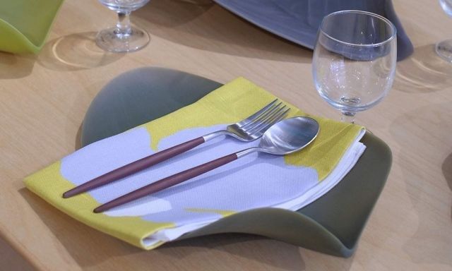 designers_picks's tweet photo. 実は最近まで知らなかった。毎日の食事で同じフォークを使い続けてる人。
食器は選んでも、カトラリーは昔のままってありますよね。

Cutipol GOA ディナーフォークを、いつもの食卓の一本に。

毎日触れるものから選び直すのもいい。

#PR https://t.co/sDR034m9MW