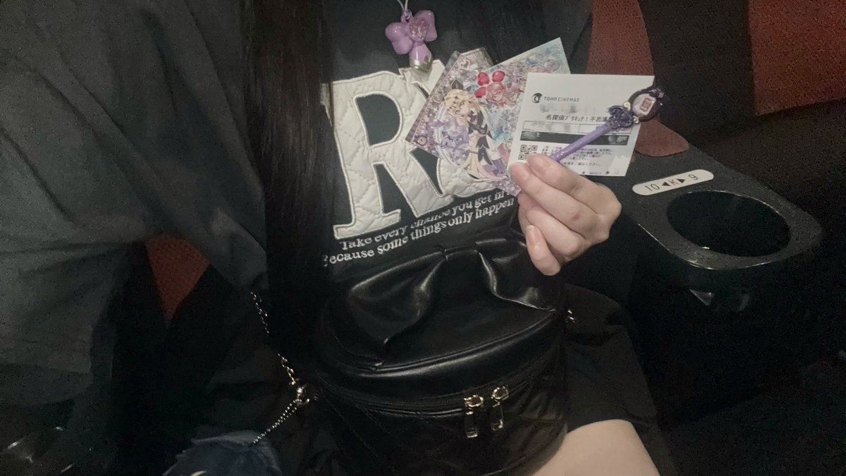 bxdlls2's tweet photo. #映画たんプリ  #映画たんプリみたよ 🩵💜🩷🤍
公開してすぐ行けなかったからマシュタンドリンクホルダー売り切れてたよ〜( T𖥦T )💧 https://t.co/5iWOnx4tsv