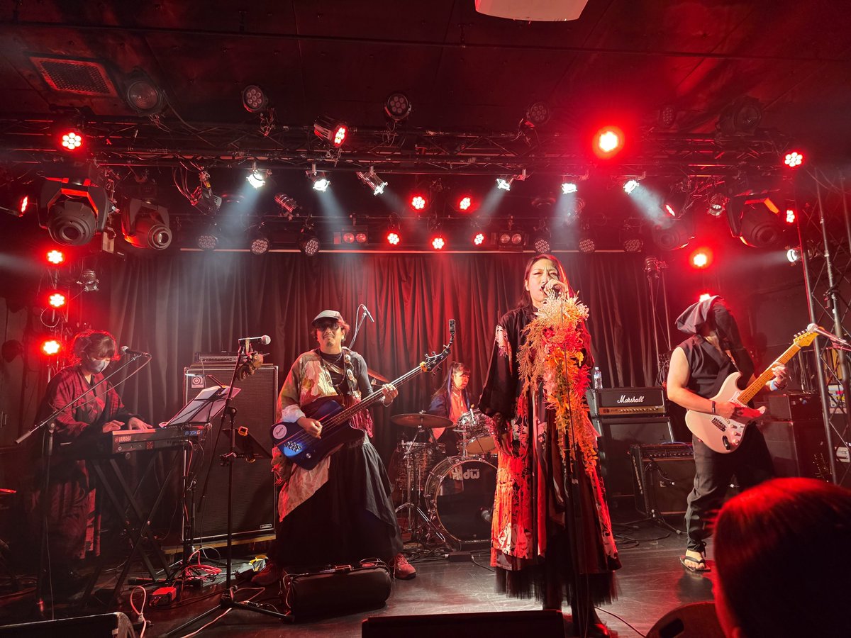 tsuririnoppai's tweet photo. 余韻、鶺鴒と想さん
2回目ましてのライブ〜
艶過ぎた〜
何かしらの物語見てるような〜そんな感じの方たちでした!!
#鶺鴒と想
#NORANGE
#ROCKINSTEADY https://t.co/3STZfde2gB