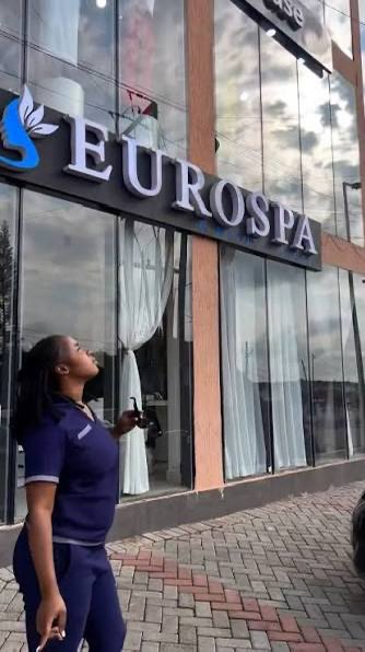 SIKAOFFICIAL1's tweet photo. The owner of Euro Spa and Beauty Lounge, in Shiashie, Jessica Hartog, has been arrested and arraigned before an Accra High Court over her alleged involvement in the smuggling of the nearly four tonnes of cocaine intercepted by French Authorities.

She is alleged to be the fiancé of one of the key figures in the operation and was arrested alongside three other suspects. She faces charges of conspiracy to commit a crime and the unlicensed exportation of narcotic drugs.

The suspect has since pleaded not guilty and has been remanded in custody, awaiting her rearraignment on 13th October, 2026.

[📸: Serwaa Kyeretwie]