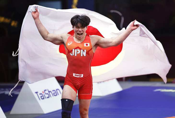 fukuchin6666's tweet photo. ？？？
優勝したときに国旗を掲げて喜ぶのは普通のことだと思うんですが、それを病気扱いするなんて、この人は病気じゃなければ何か変な薬でもやってるんじゃないですか？ https://t.co/FRmGjYfMTy