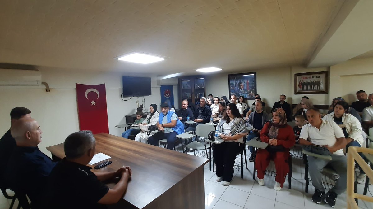 baytur1974's tweet photo. Kıymetli üye,eş ve çocukları ile yeni bir Didim eğitim semineri öncesi bir aradayız.
Üyelerimiz mutluluklarını bizlerle paylaşırken Türk Metal Sendikamızın Güçlü Vizyoner Lideri Genel Başkanımız Sn Uysal Altundağ’ın önderliğinde yalnızca bir sözleşme değil sosyal yaşam alanlarında sunduğu tüm imkanlar için teşekkürlerini ilettiler.

#BizTeşkilatımızla
#BizLiderimizle
#BizBüyükBirAileyiz
#BizTürkMetaliz  

#LiderUysalAltundağ

#BigaTürkMetalEmkiçileri