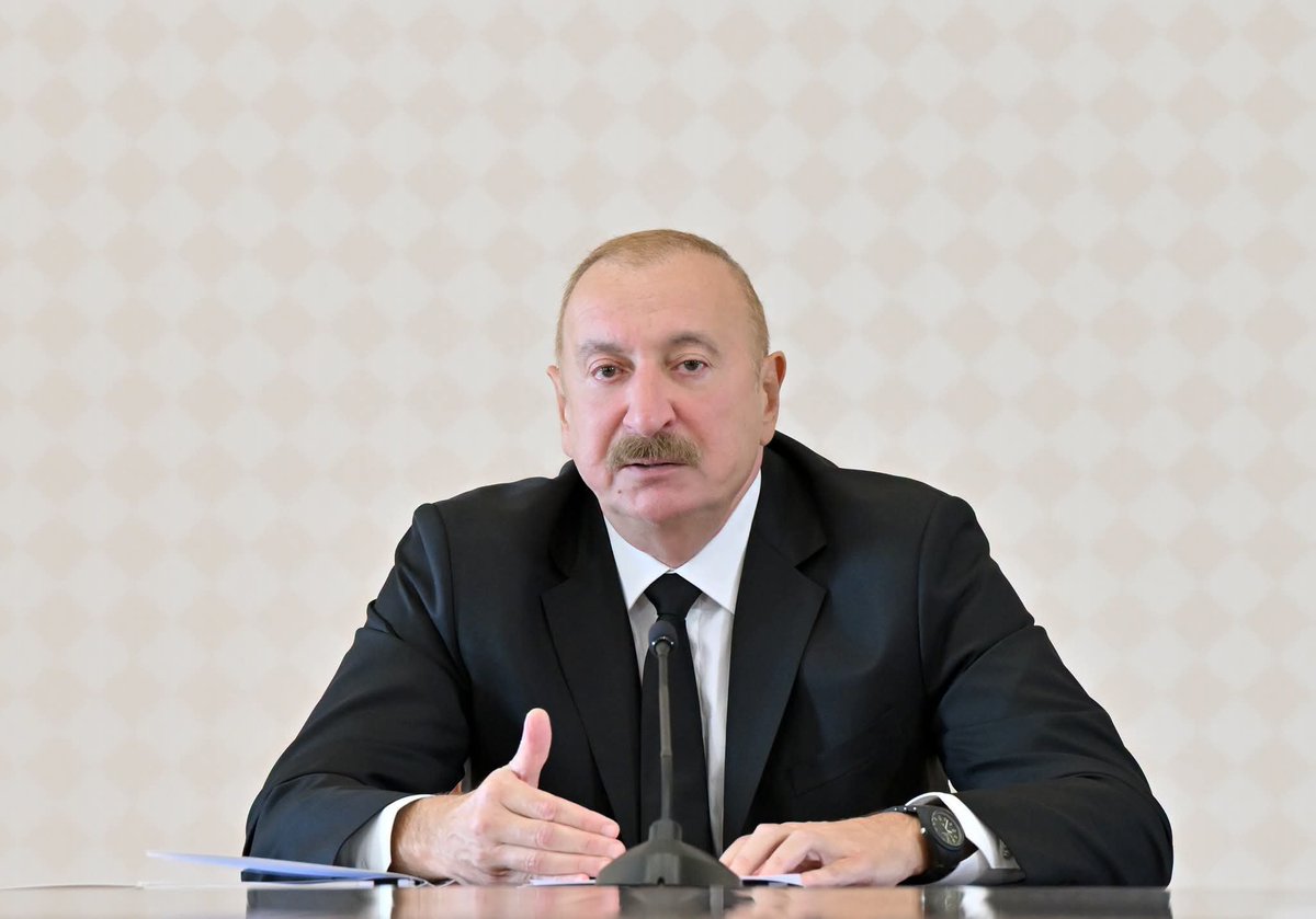YAP_1992's tweet photo. Prezident İlham Əliyevin sədrliyi ilə dağ-mədən və metallurgiya sənayesinin inkişafına dair Dövlət Proqramına həsr olunmuş müşavirə keçirilib.

https://t.co/8Fz6DhKPfg https://t.co/mhKsbE1WhF