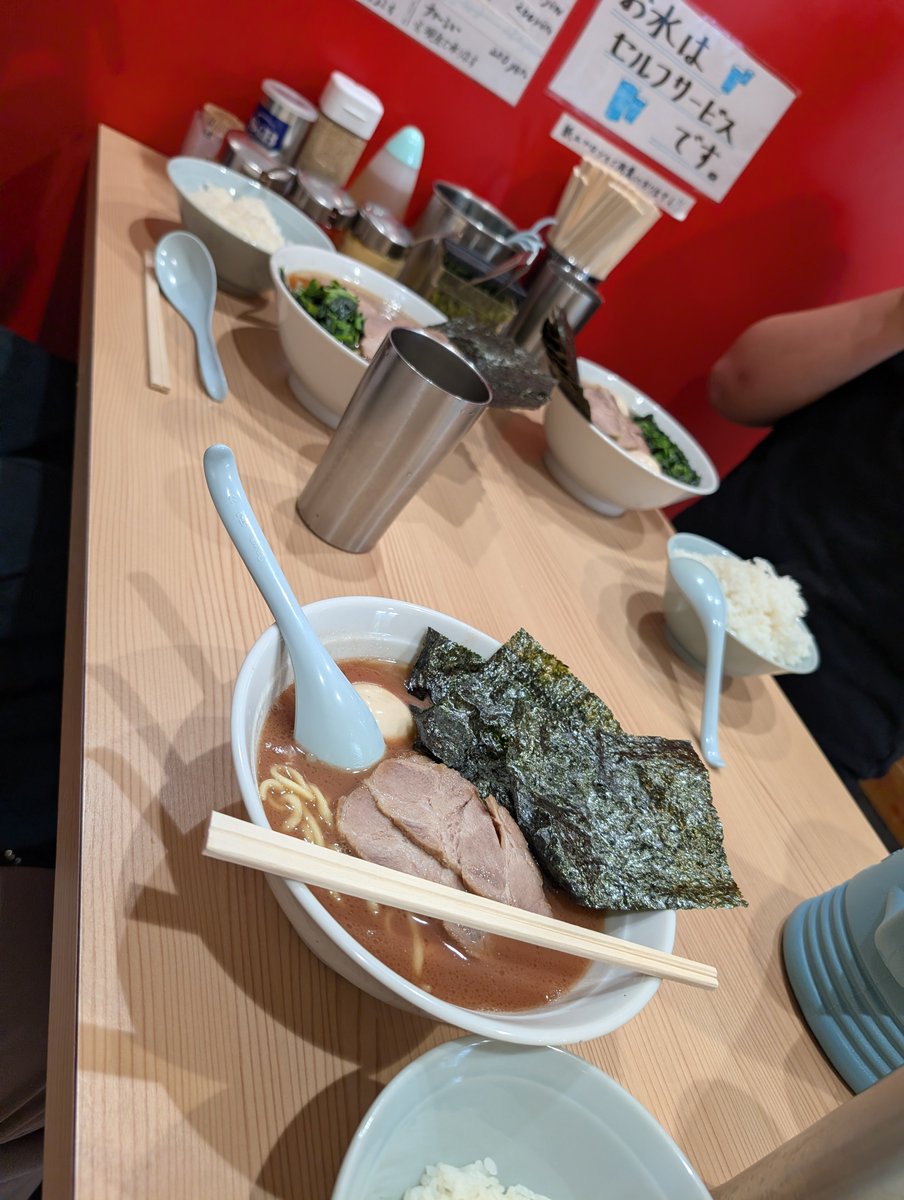taichi_d1101's tweet photo. 北里64回目
らいず、かいら、俺 https://t.co/CmbXG0hQk7