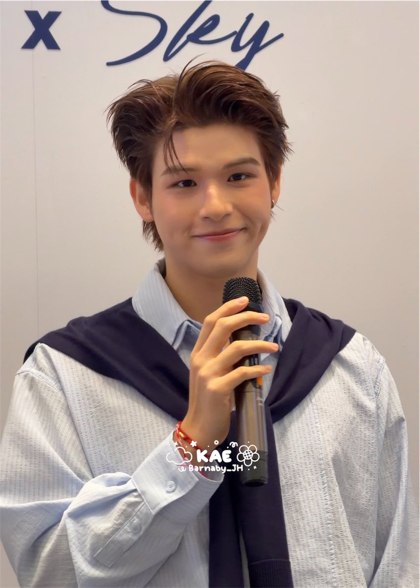 Barnaby_JH's tweet photo. วันนี้หล่อมากก 
อันตรายย เดรสสได้เลย 🫠

SKY WITH BOOTS CLUB

#BootsxSky
#Bootsthailand
#skywongravee https://t.co/3lfaGxC6Zi