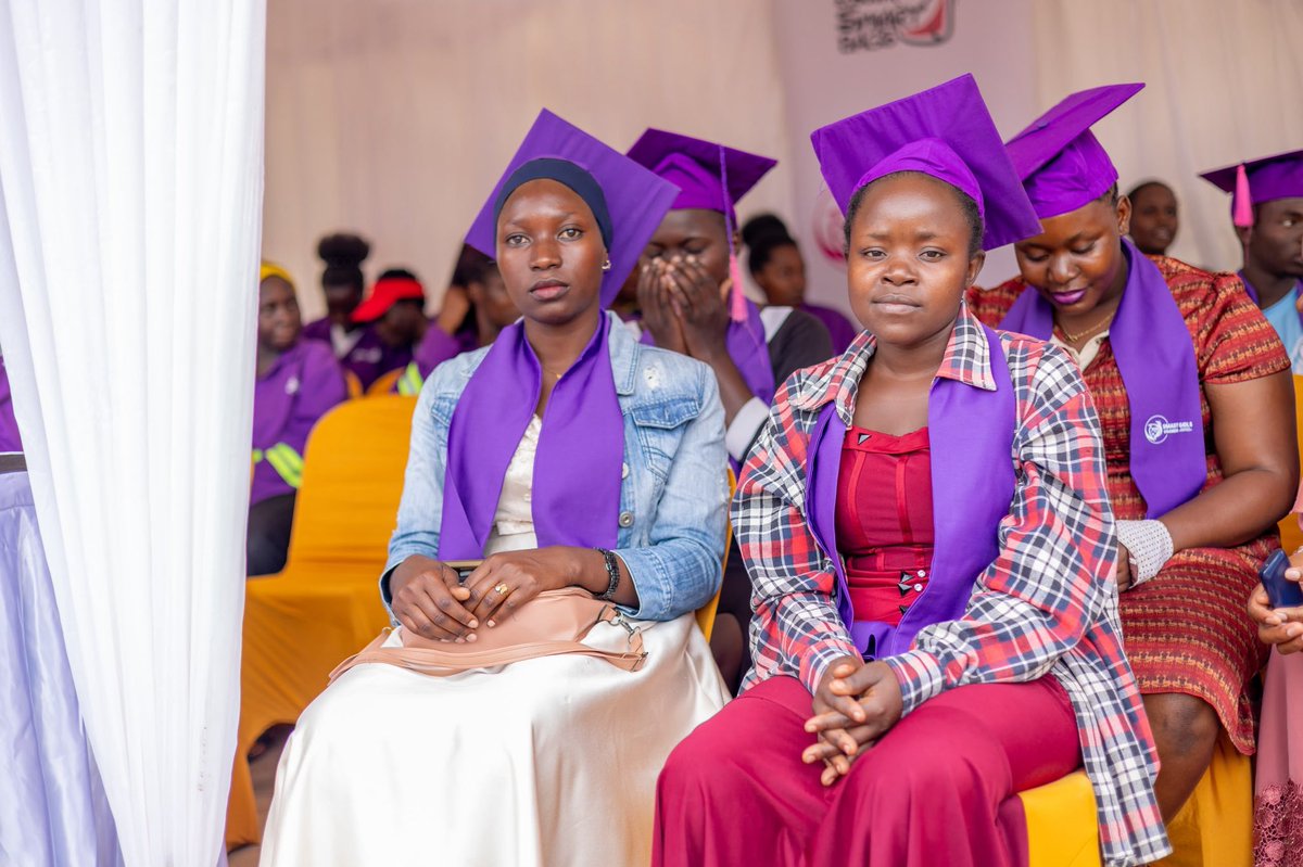 AnkundaAnne's tweet photo. One of the most powerful things we can do is pay it forward.
The knowledge gained through Girls in Tech should not stop with the graduates. Teach someone, encourage someone, share what you know and help someone else discover their potential.
#SmartGirlsGrad2026 #GirlsWithTools https://t.co/t4eYKqCOGo