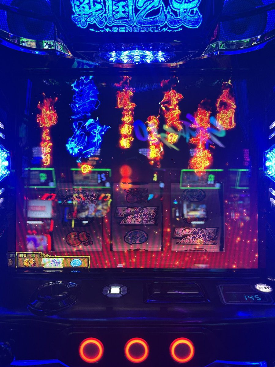 moko_nikke413's tweet photo. 上位2回、ロンフリ1回
ここまでして4万負け
引き弱がこんな台座ってしまってすみませんでした。 https://t.co/tB3SbctDAh