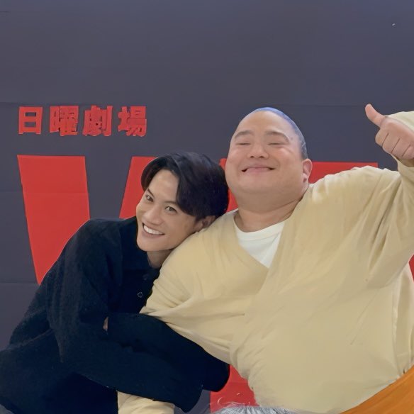 Adofun_TKB's tweet photo. お二人を生で見れたし、スタッフさんもすごく親切で楽しい方々でちょー嬉しいちょー嬉しい！
#VIVANT
#ドラムに会いに行こう
#ららぽーと福岡 https://t.co/dvjNVaD8xg