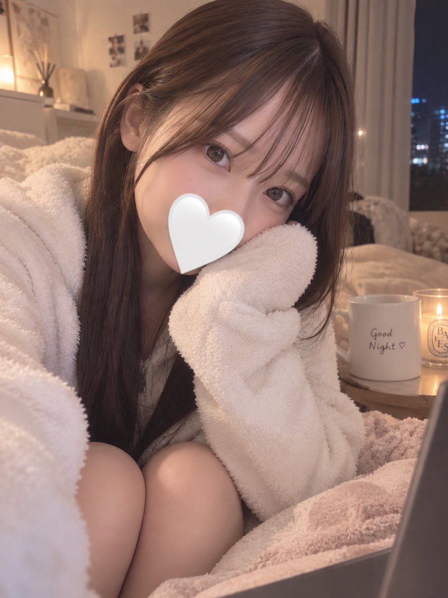 yua_mellow's tweet photo. 今日も1日おつかれさま🥺🤍
夜はおうちでのんびりしてます☕️

こういう時間がいちばん落ち着くかも…💭
みんなは今なにしてる？☺️ https://t.co/gO8a6C8lOG