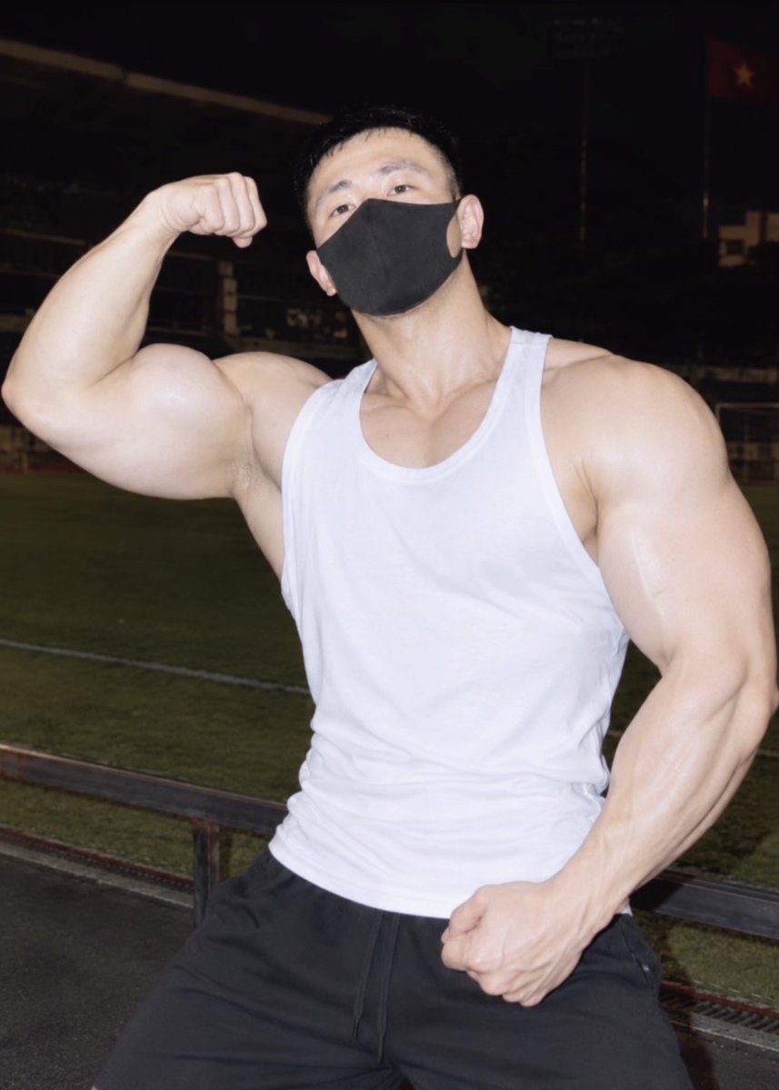 daddybears8808's tweet photo. Time to play 💪✌️ https://t.co/gyCn7RglO2