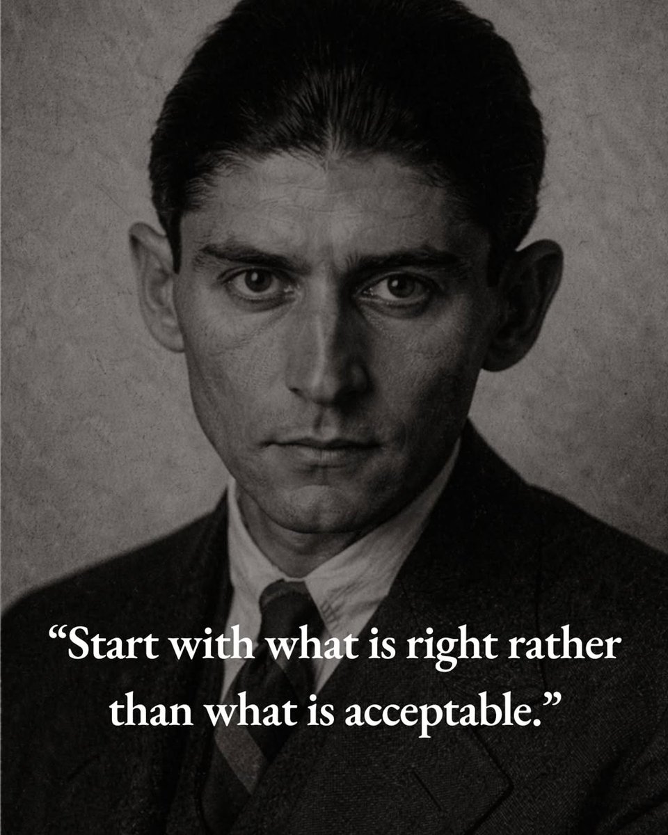 oussama397's tweet photo. Franz Kafka intended to highlight an uncomfortable truth about human behavior. Most people don't start with what they believe to be right. Instead, they begin with what others will accept, what maintains harmony, and what avoids rejection. Gradually,... https://t.co/xLEgIRWgD8