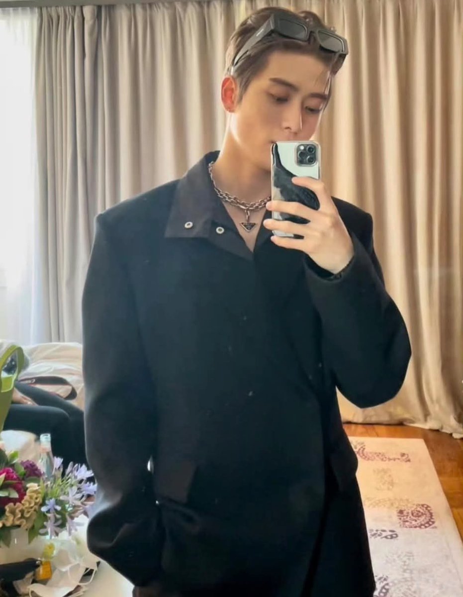 bemindlee's tweet photo. หล่อเหมือนเดิมมมม https://t.co/B51VFsnQyD